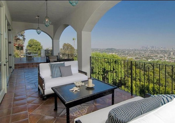 Cách bài trí và chọn lựa đồ đạc của cô chủ Megan Fox đơn giản mà tinh tế