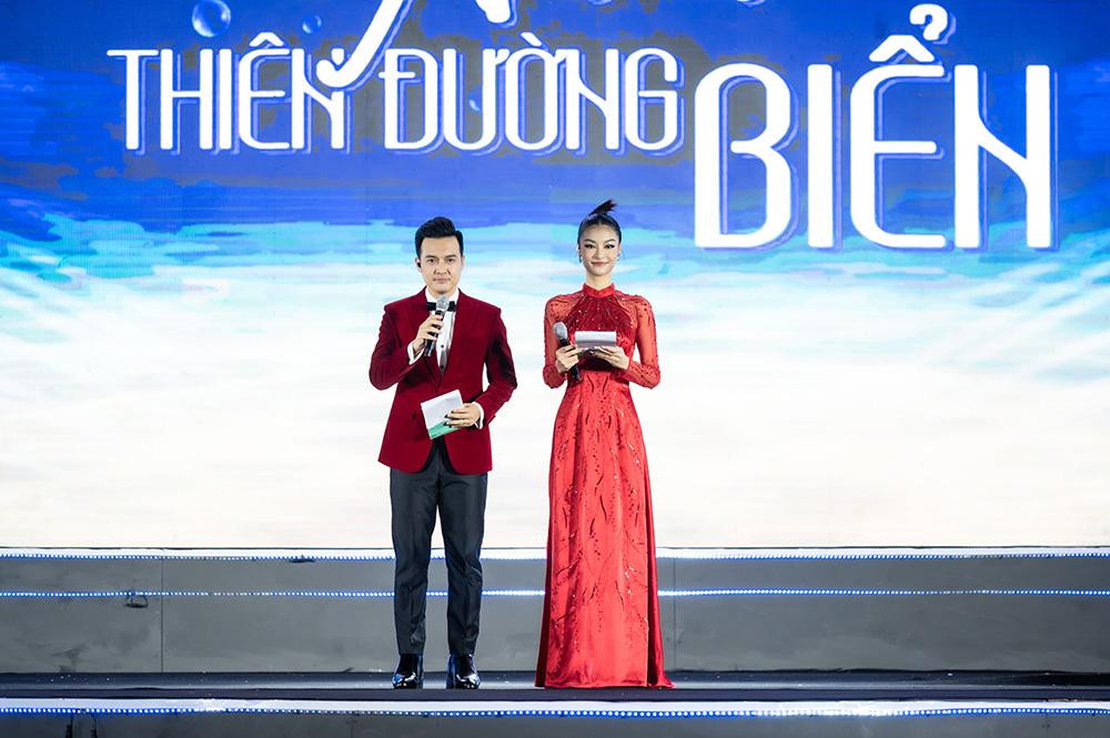 Á hậu Kiều Loan đảm nhận vai trò dẫn chương trình cùng MC Thiên Vũ.