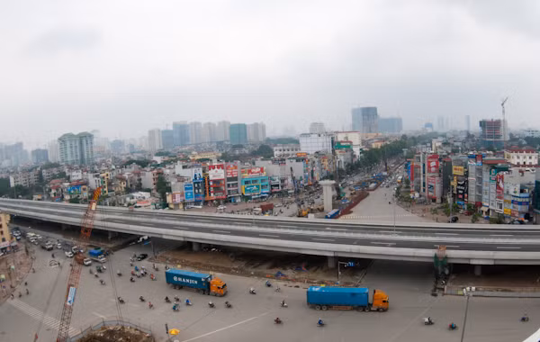 Tại nút giao Khuất Duy Tiến - Thanh Xuân. Tại đây sẽ xuất hiện đường sắt trên cao của Hà Nội