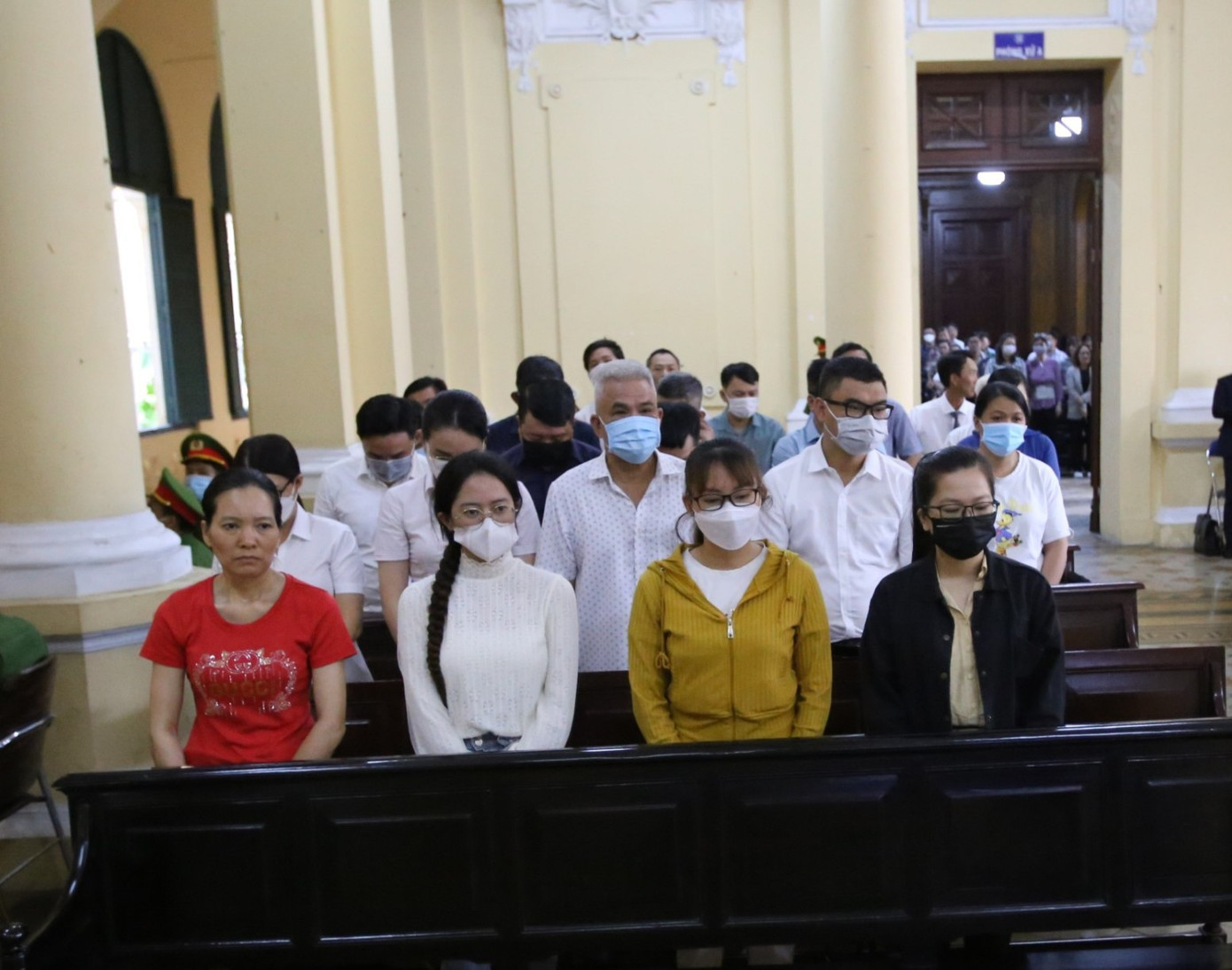 Các bị cáo tại phiên tòa.