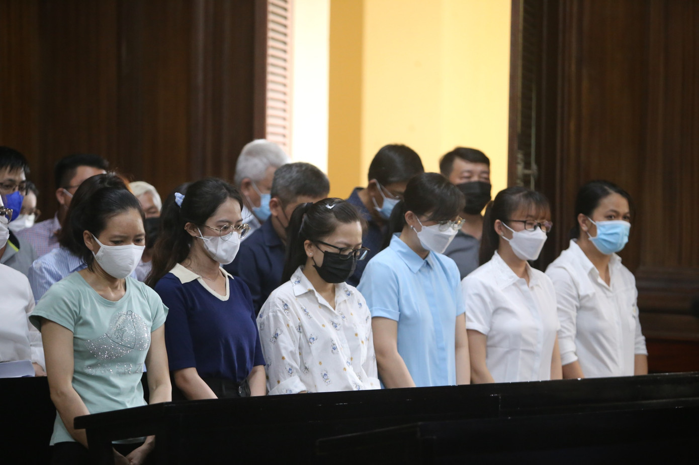 Các bị cáo tại tòa.