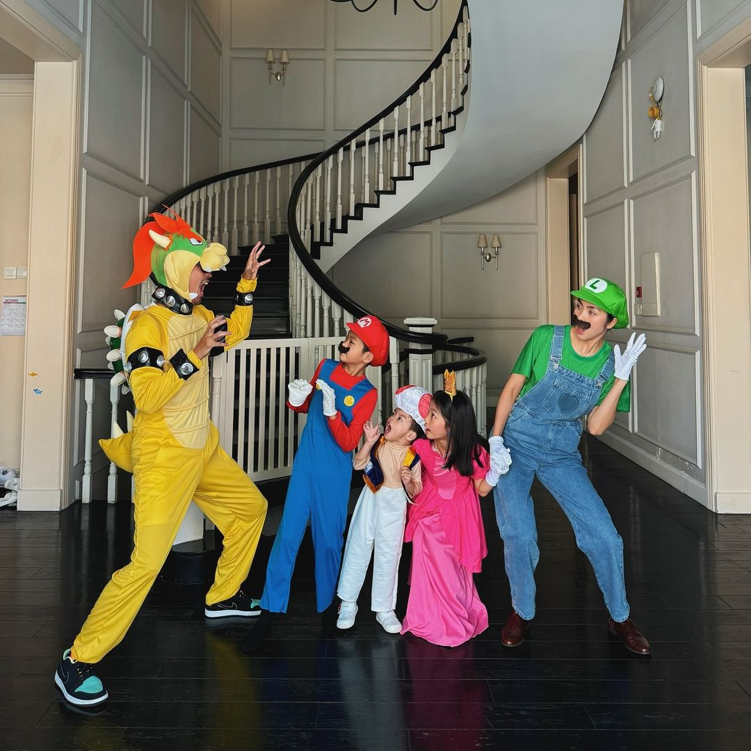 Gia đình Tăng Thanh Hà cùng nhau hóa trang ngày Halloween. Ảnh: IG. Gia đình Tăng Thanh Hà cùng nhau hóa trang ngày Halloween. Ảnh: IG.