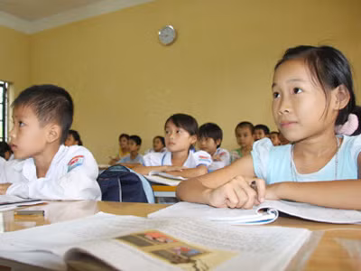 Theo nhiều phụ huynh, quy định về dạy thêm, học thêm của Hà Nội vẫn mang tính hình thức	Ảnh: Hồng Vĩnh