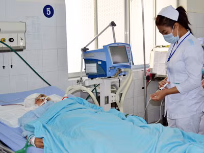 Bà Hoài đang được cấp cứu trong tình trạng rất nguy kịch