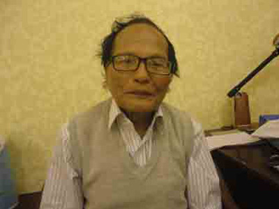 Nhà thơ Giang Nam