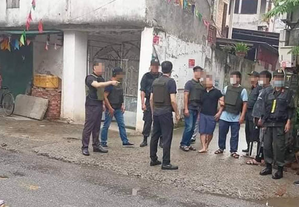 Hình ảnh lực lượng chức năng có mặt ở Sóc Sơn được chia sẻ trên mạng xã hội. Hình ảnh lực lượng chức năng có mặt ở Sóc Sơn được chia sẻ trên mạng xã hội.