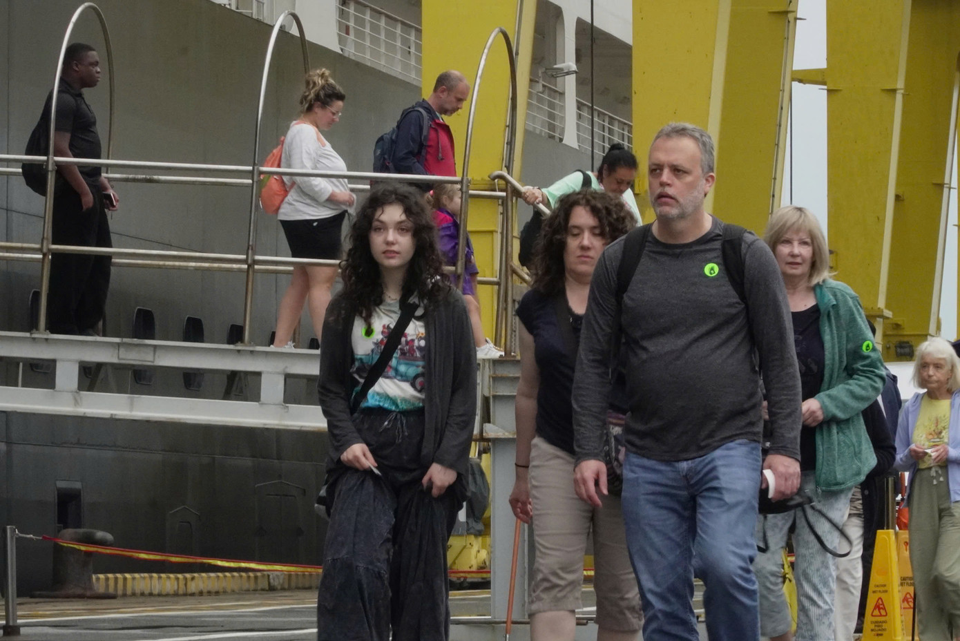 Du thuyền Noordam dài 285,29m và 11 tầng phục vụ 924 phòng. Tại Đà Nẵng, du khách sẽ dành hai ngày tham quan những điểm đến nổi tiếng như Ngũ Hành Sơn, chùa Linh Ứng Sơn Trà, Bảo tàng Điêu khắc Chăm, biển Mỹ Khê và khám phá thành phố bằng xích lô...