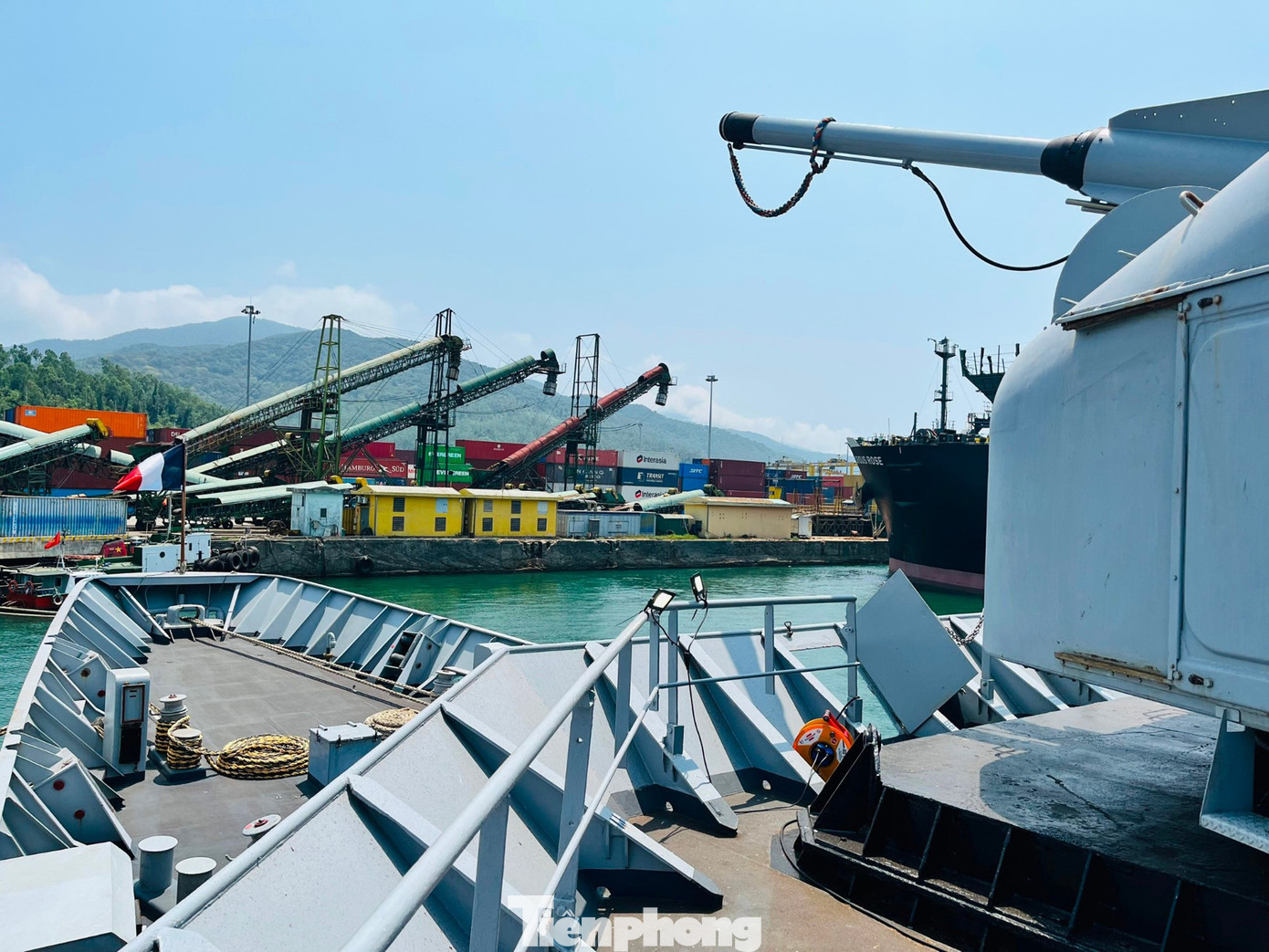 Pháo hạm CADAM với tầm bắn 15km. Ảnh: Bảo Trân