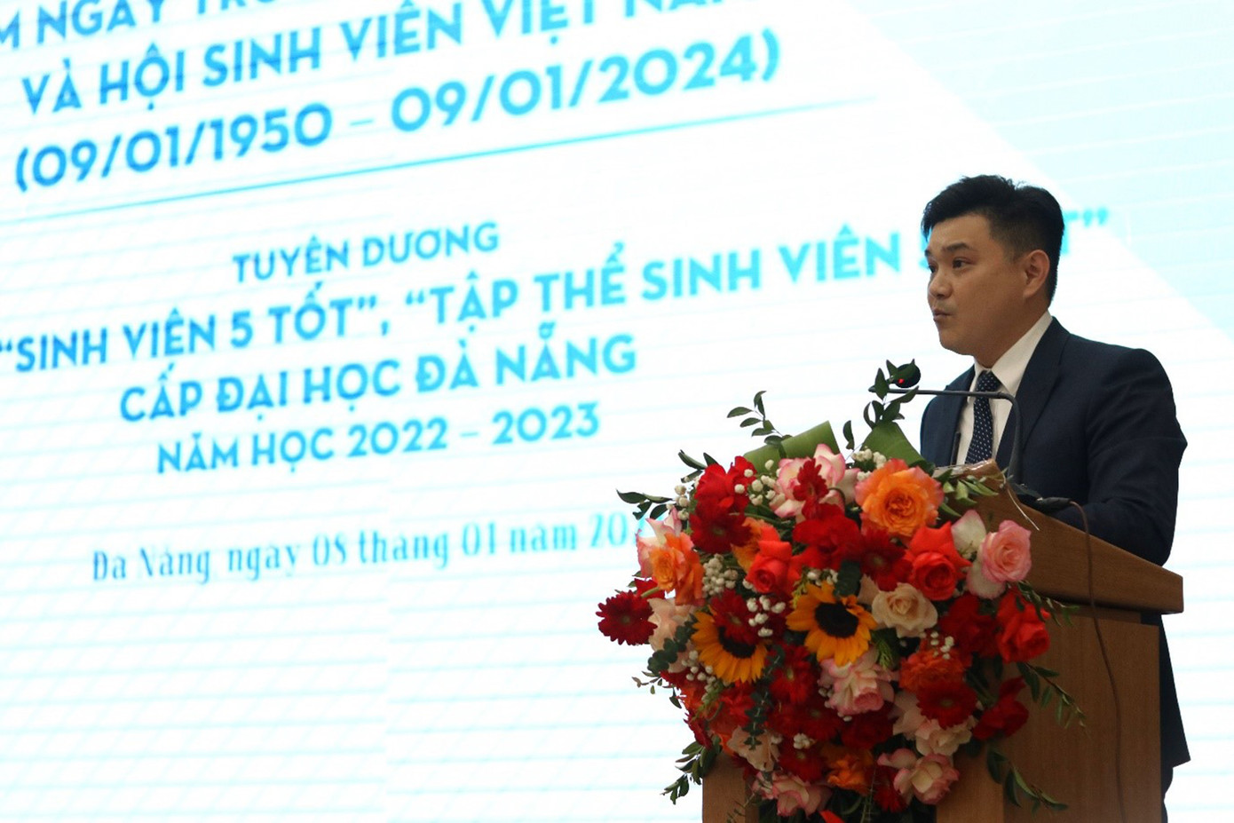 Chủ tịch Hội Sinh viên ĐH Đà Nẵng, anh Đỗ Lê Hưng Toàn phát biểu. Ảnh: Hoài Nam