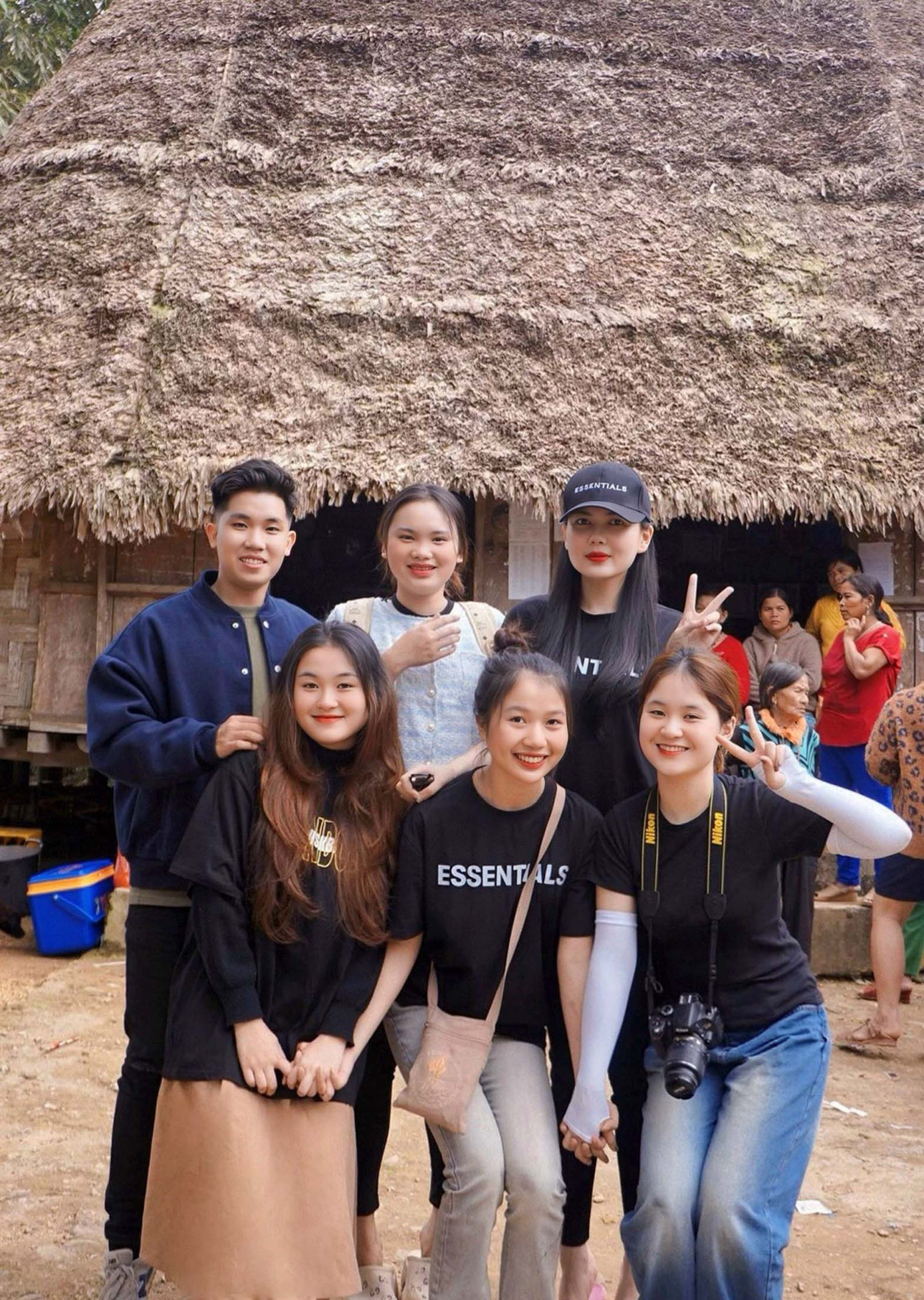 Những thành viên chủ chốt của CLB “Thiện nguyện sức trẻ”