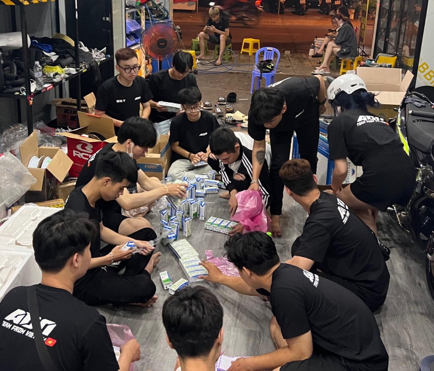 Các thành viên trong nhóm hầu hết là những bạn trẻ trong thành phố và các tỉnh thành khác đang sinh sống và làm việc tại Đà Nẵng. Ảnh: NVCC