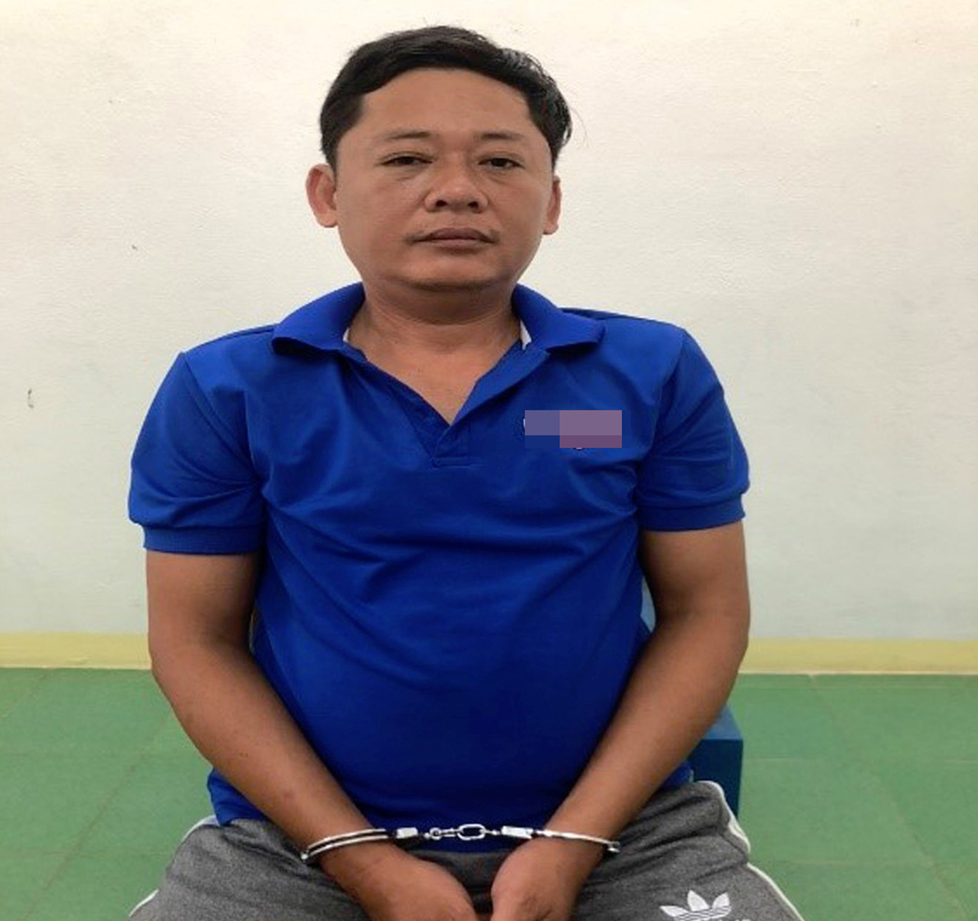 Nguyễn Quang bị tạm giữ hình sự để điều tra về hành vi chống người thi hành công vụ. Ảnh CA QN Nguyễn Quang bị tạm giữ hình sự để điều tra về hành vi chống người thi hành công vụ. Ảnh CA QN