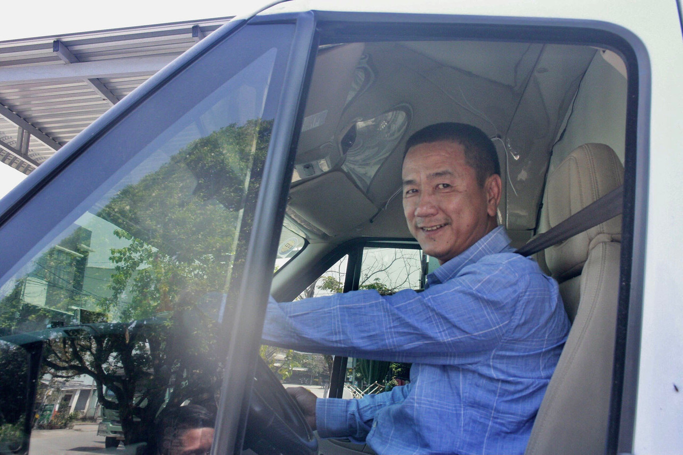 Ông Trần Anh và xe cứu thương 0 đồng luôn sẵn sàng 24/24 phục vụ những trường hợp cấp bách gặp khó khăn.