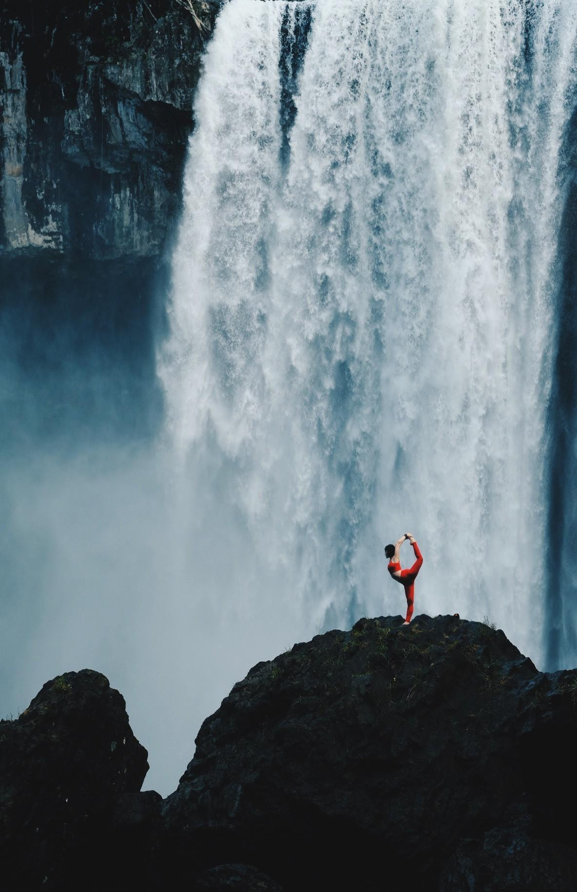 Với niềm đam mê đặc biệt với bộ môn yoga, trong mỗi chuyến đi của mình, chị luôn muốn đưa yoga đi khắp mọi nơi, và lưu lại những bức hình với yoga ở những điểm địa điểm mà chị đi qua - ảnh Diệu Linh