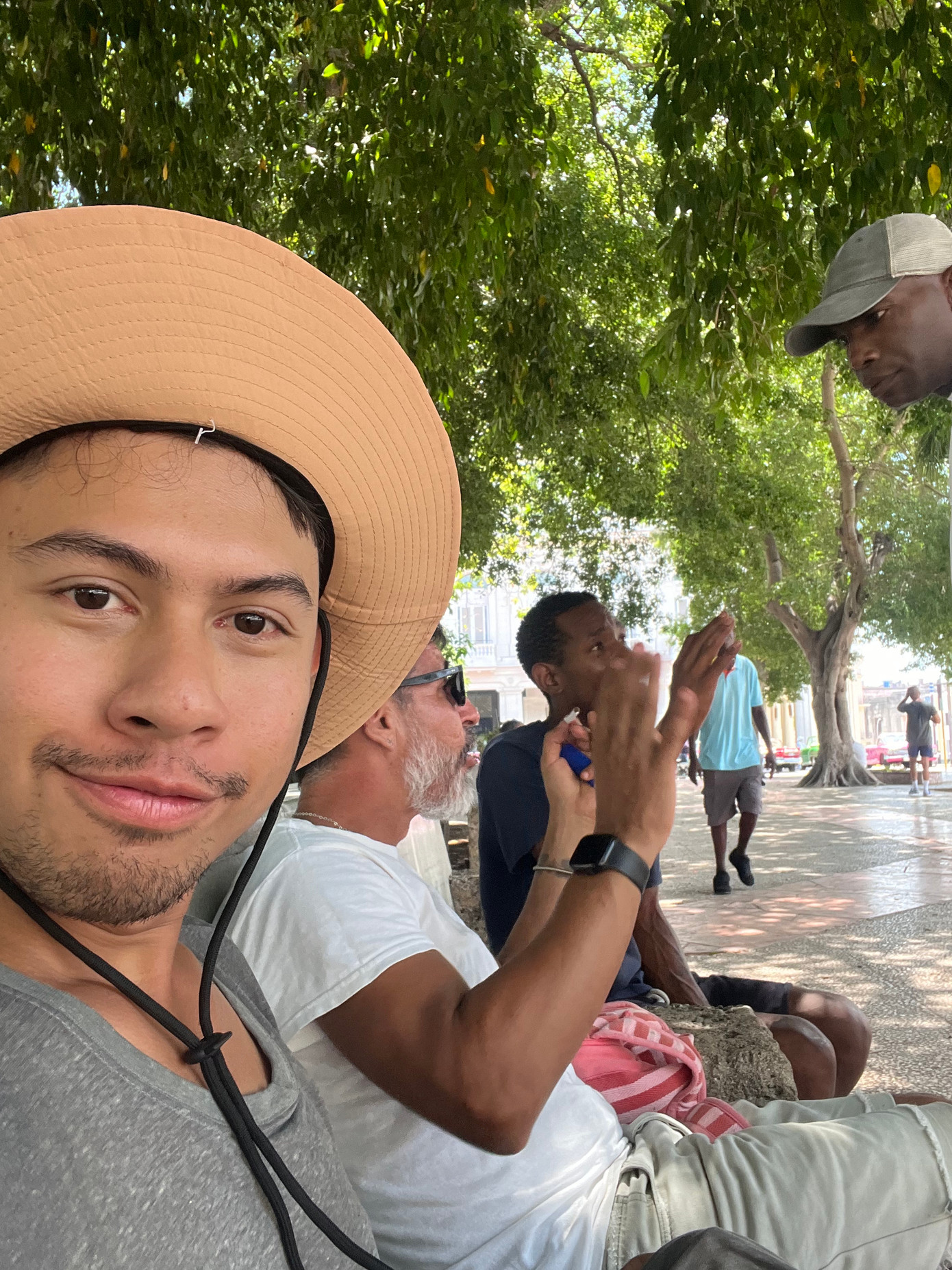 Những người bạn ở Cu Ba và Panama