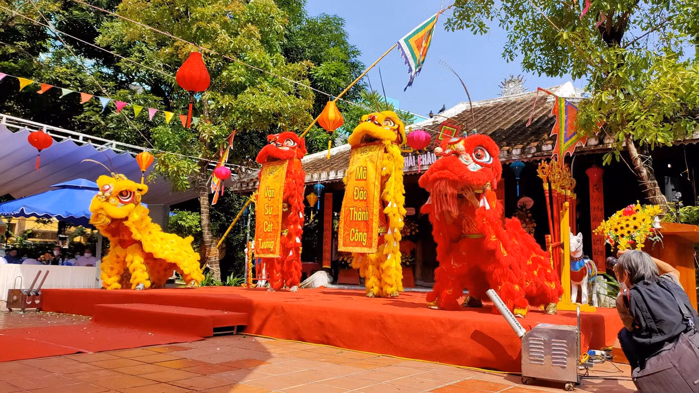 Lễ hội Đình làng Hải Châu là hoạt động văn hóa có ý nghĩa quan trọng trong đời sống tinh thần của nhân dân; bảo tồn, trao truyền văn hóa giữa các thế hệ, thỏa mãn nhu cầu văn hóa và tâm linh của cộng đồng, tạo nên hoạt động văn hóa rộng lớn, thiêng liêng để nhân dân có điều kiện tham gia sáng tạo và hưởng thụ các giá trị văn hoá, góp phần quảng bá du lịch của thành phố Đà Nẵng nói chung và quận Hải Châu nói riêng - ảnh PU