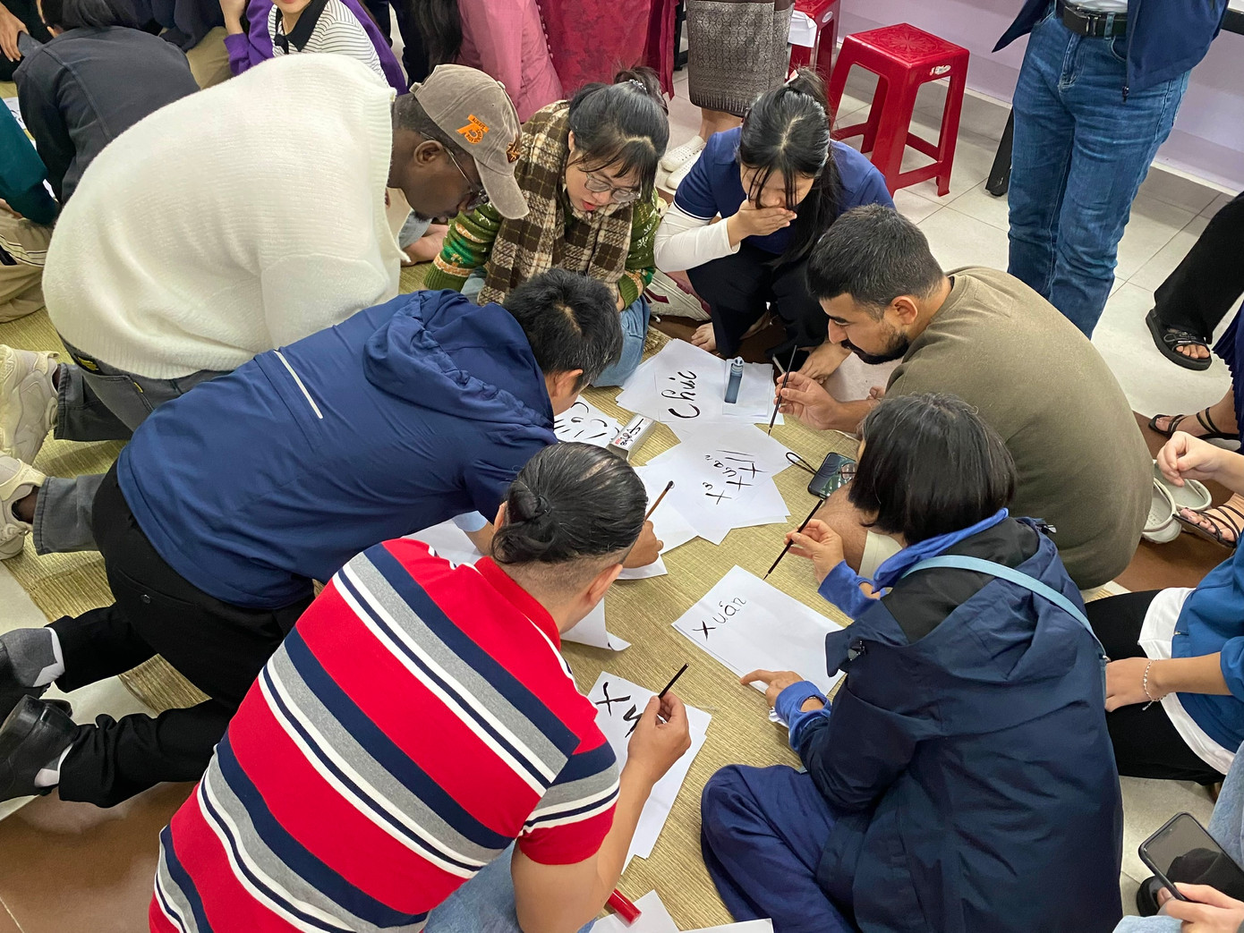 Muôn kiểu chữ viết, mỗi nét chữ đều là những khám phá thú vị.