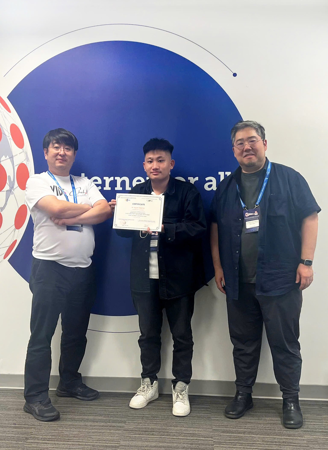 Nhật Huy nhận Học bổng APIE để tham gia sự kiện APIE Camp @USK 2024