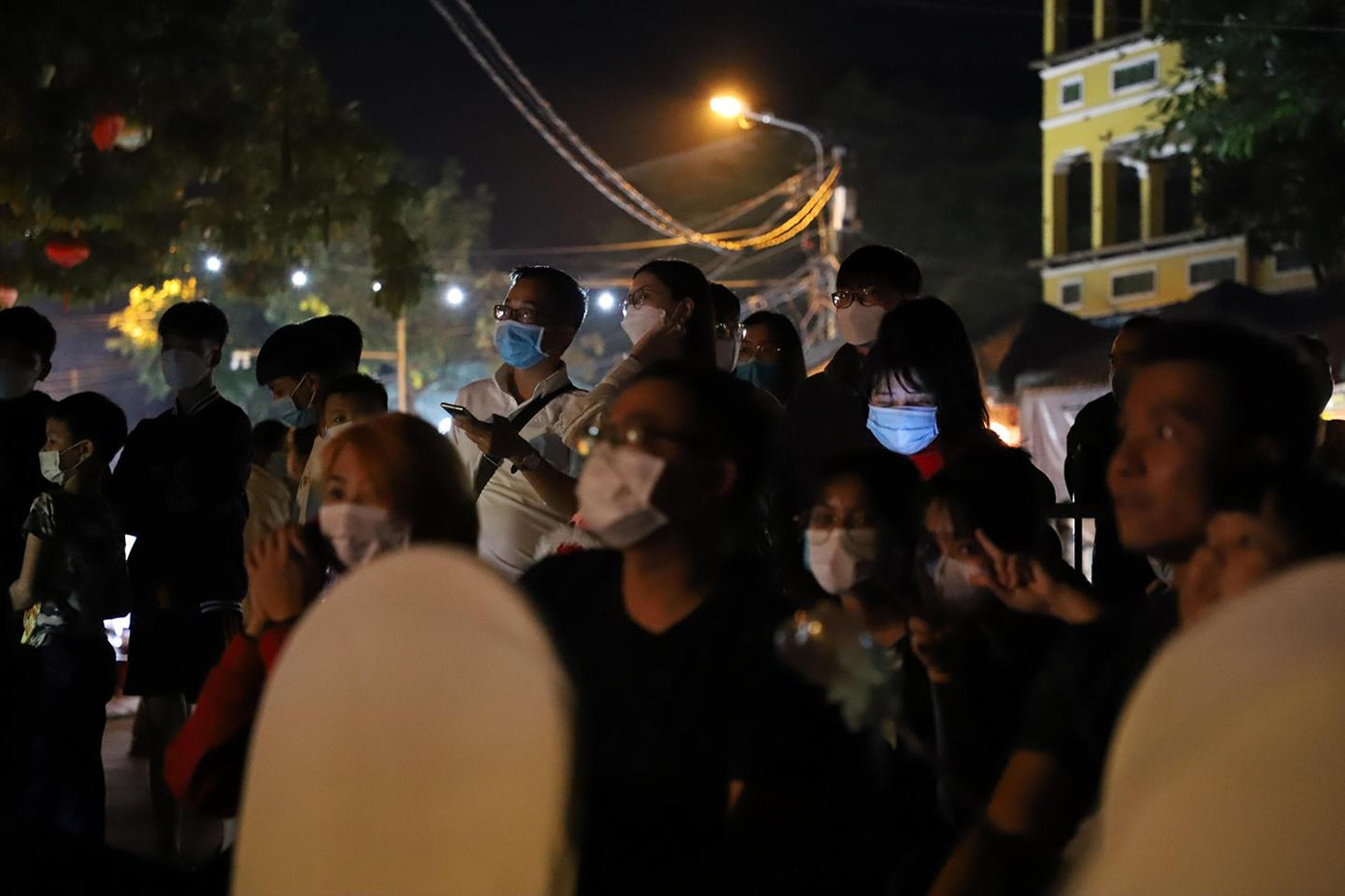 Lễ hội thu hút đông đảo bạn trẻ - ảnh T.L