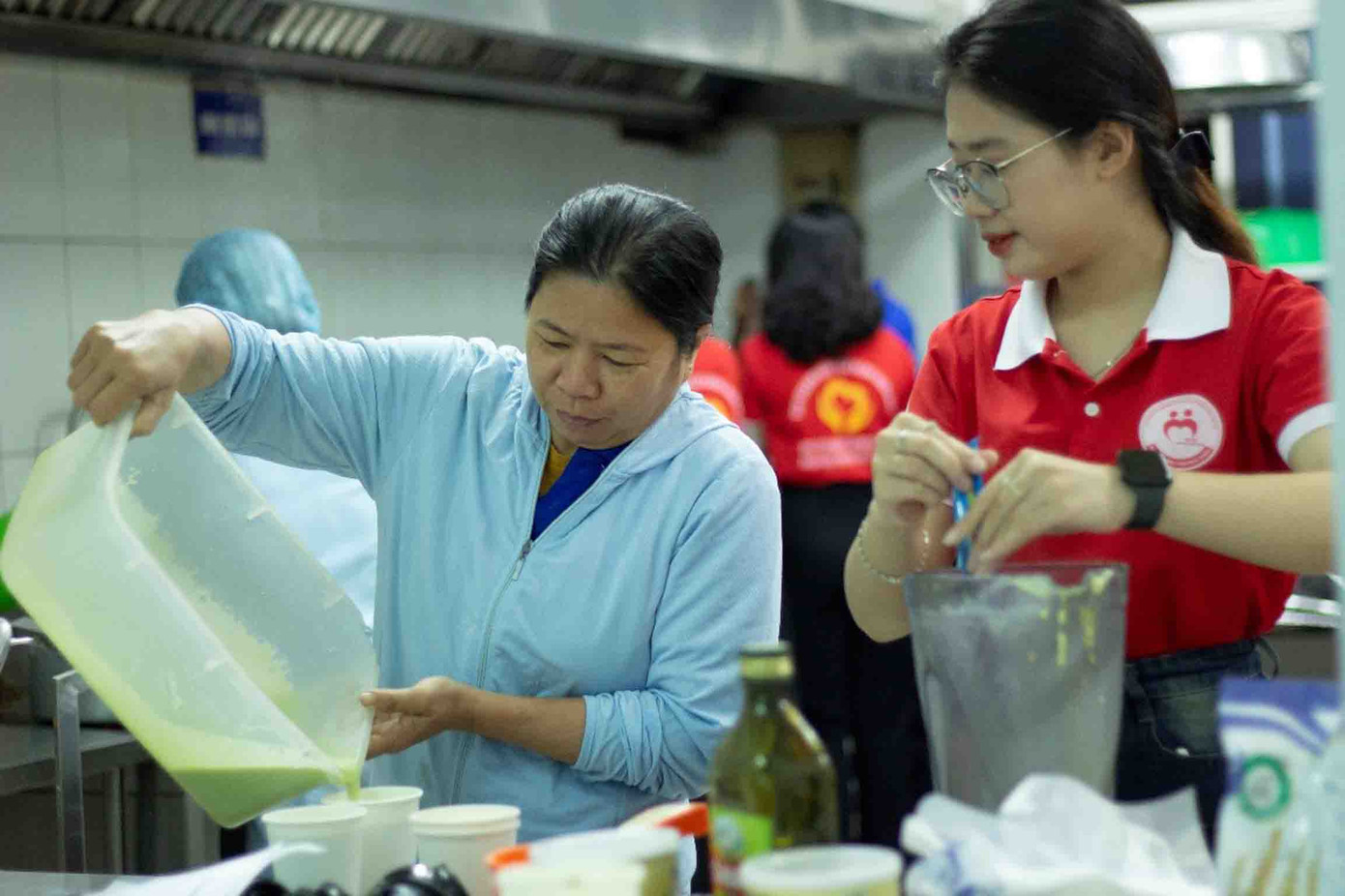 Những suất cháo dành riêng cho bệnh nhân chế độ ăn qua ống sonde.