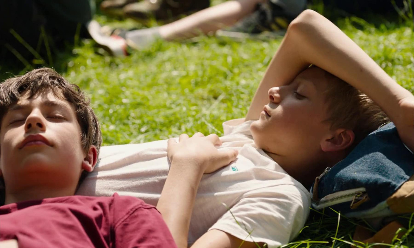 Léo và Rémi không chỉ là một tình bạn thân thiết đơn thuần mà còn là tình cảm anh em trong một nhà.