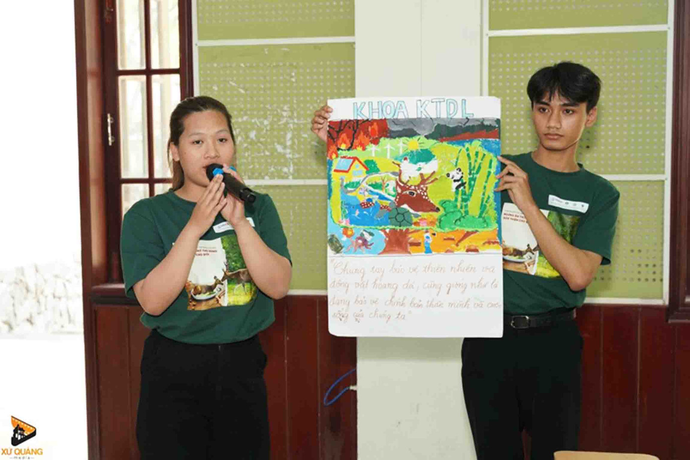 Chương trình còn có các hoạt động truyền cảm hứng của các bạn sinh viên như nhảy dân vũ, diễn kịch, đưa ra từng thông điệp cụ thể,… Chương trình còn có các hoạt động truyền cảm hứng của các bạn sinh viên như nhảy dân vũ, diễn kịch, đưa ra từng thông điệp cụ thể,…