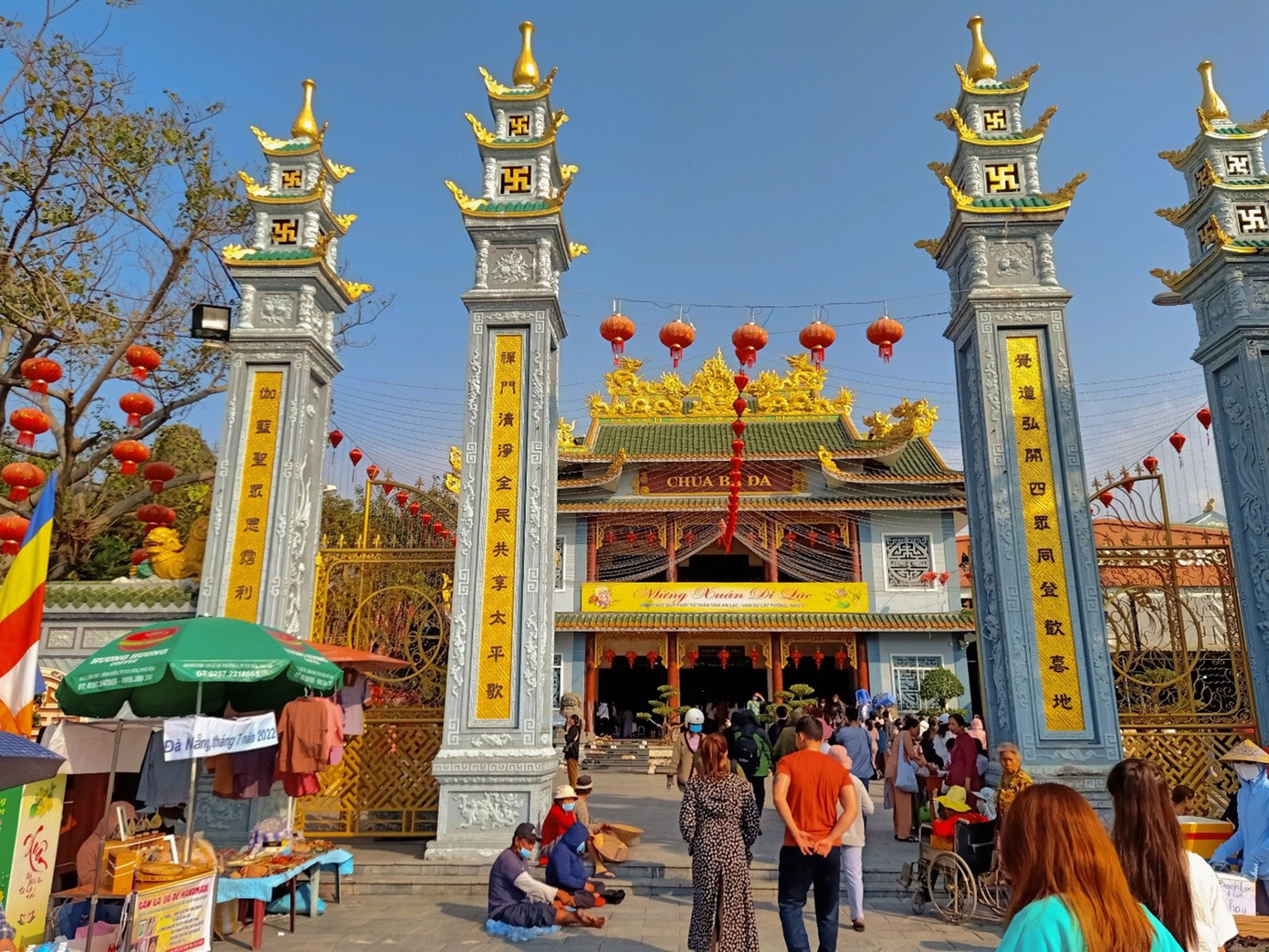 Chùa Bà Đa nơi diễn ra buổi pháp thoại và khóa tu. Ảnh: Hằng Hương