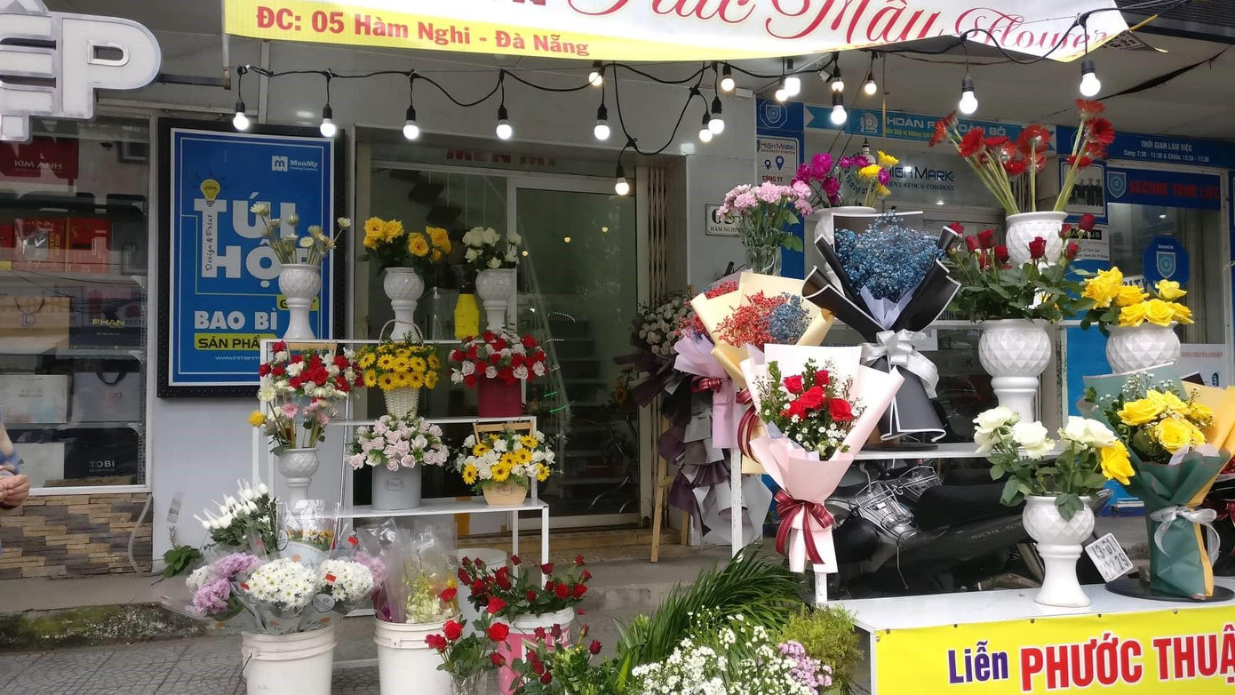 Đây cũng là tình cảnh chung ở nhiều con phố Đà Nẵng dịp lễ Valentine năm nay.