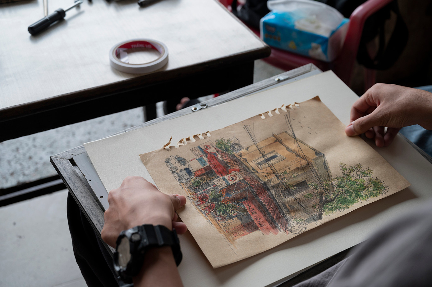 Hoàn thành một tác phẩm (Ảnh: Huỳnh Như)