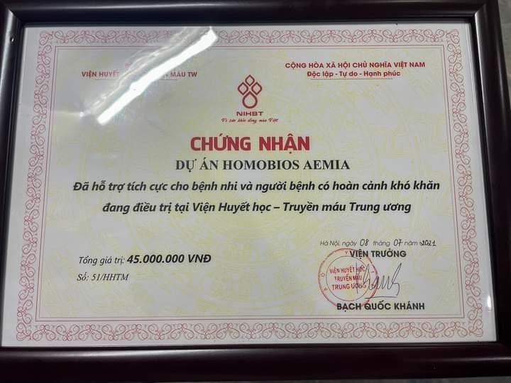 Không chỉ giúp các bạn trẻ tìm tòi, khám phá thêm nhiều tri thức bổ ích về khoa học, dự án còn thường xuyên hỗ trợ nhiều bệnh nhân có hoàn cảnh khó khăn - Ảnh BTC