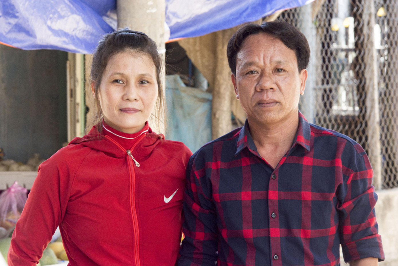 Vợ chồng ngư dân Tu Thanh Sơn. Ảnh: Văn Chương Vợ chồng ngư dân Tu Thanh Sơn. Ảnh: Văn Chương