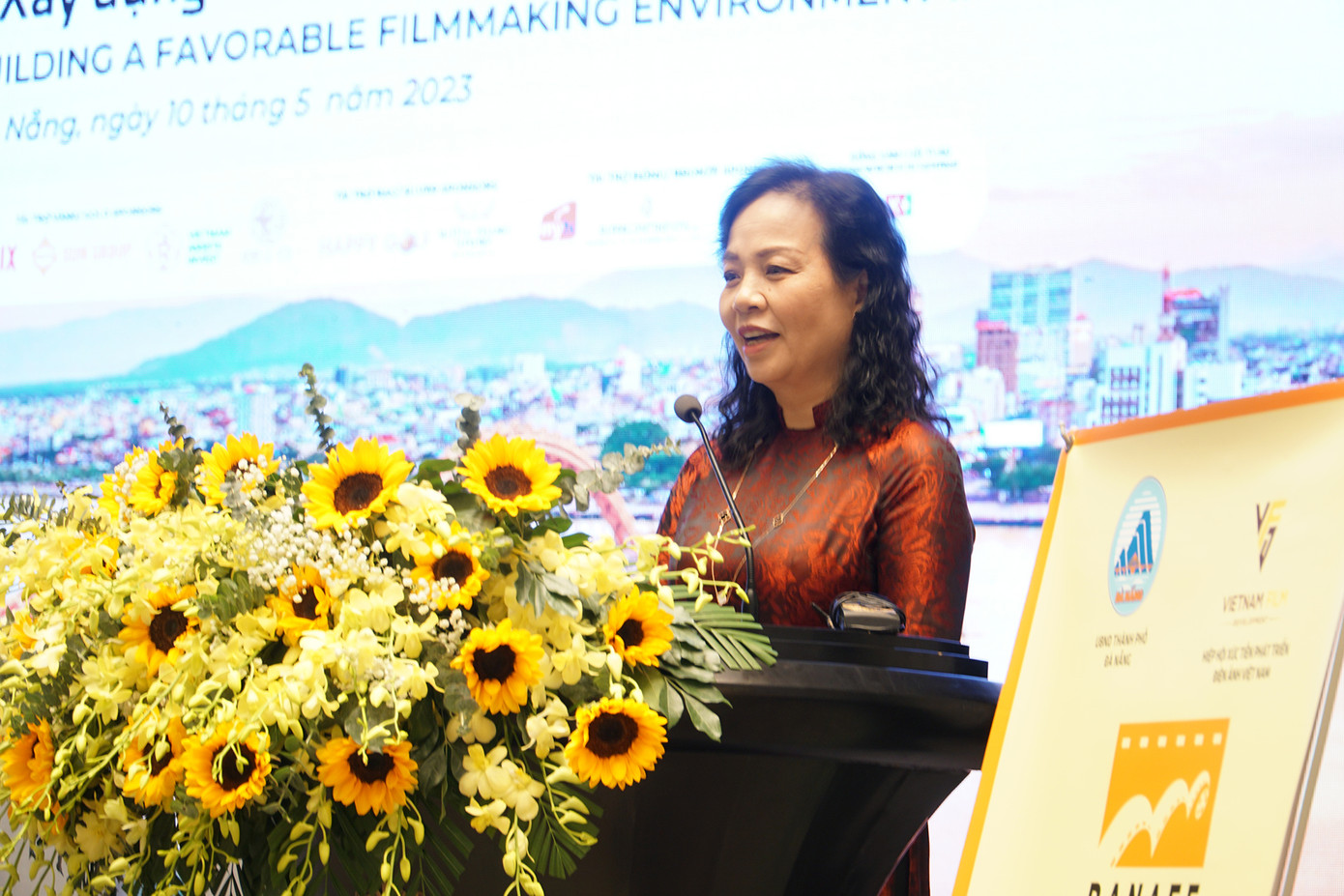 TS. Ngô Phương Lan, Chủ tịch Hiệp hội Xúc tiến điện ảnh Việt Nam, Giám đốc Liên hoan phim phát biểu khai mạc hội thảo. Ảnh: Nguyễn Tri. TS. Ngô Phương Lan, Chủ tịch Hiệp hội Xúc tiến điện ảnh Việt Nam, Giám đốc Liên hoan phim phát biểu khai mạc hội thảo. Ảnh: Nguyễn Tri.