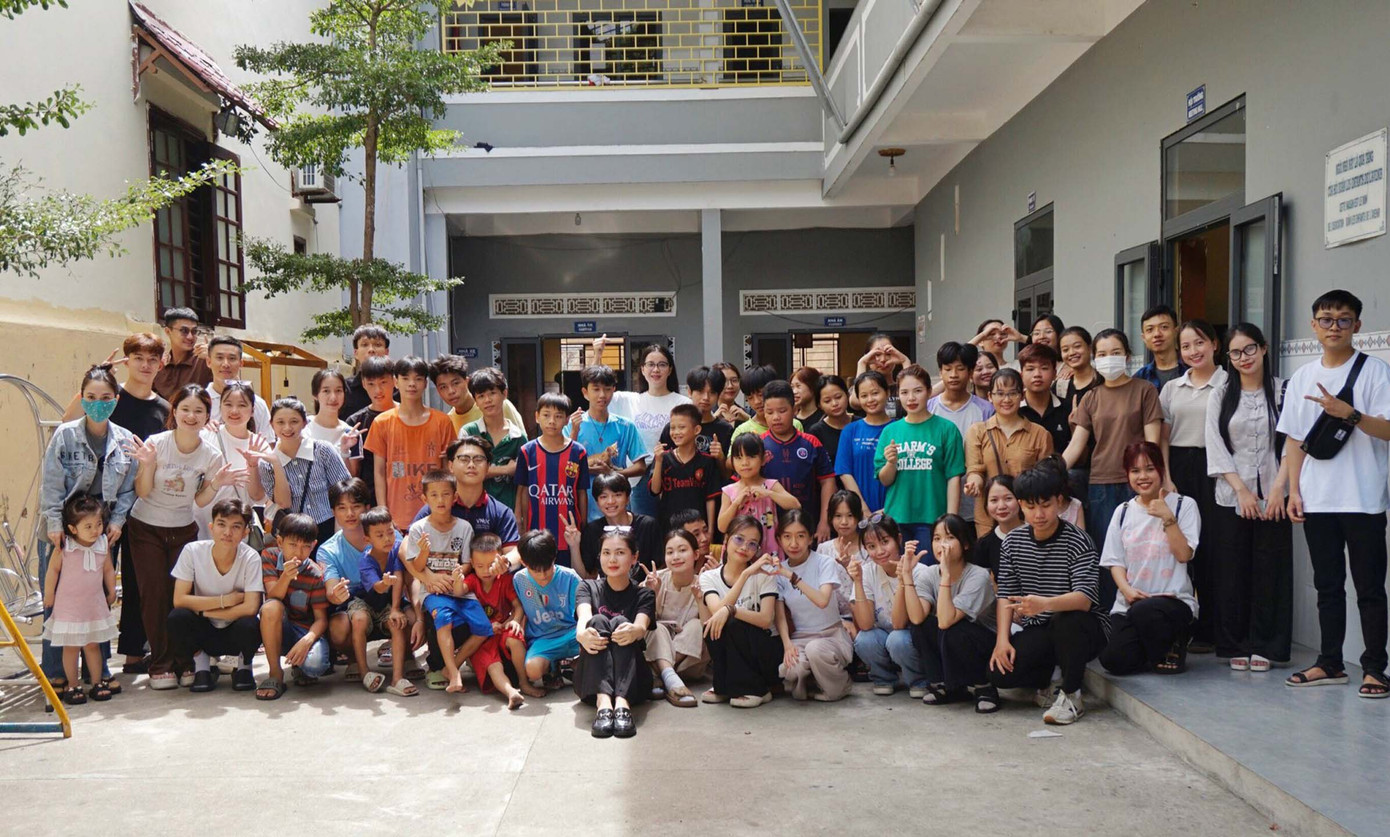 Nhóm ban đầu chỉ vỏn vẹn 30 người nhưng với nhiệt huyết của tuổi trẻ nên đã cùng nhau đồng hành trên mọi hành trình lan tỏa yêu thương đến với mọi người và các em nhỏ trong và ngoài thành phố.