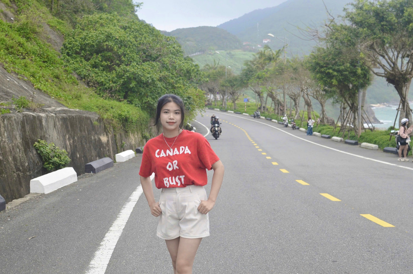 "Dốc Đại Lý" giữa bán đảo Sơn Trà. Ảnh: Minh Hiền "Dốc Đại Lý" giữa bán đảo Sơn Trà. Ảnh: Minh Hiền