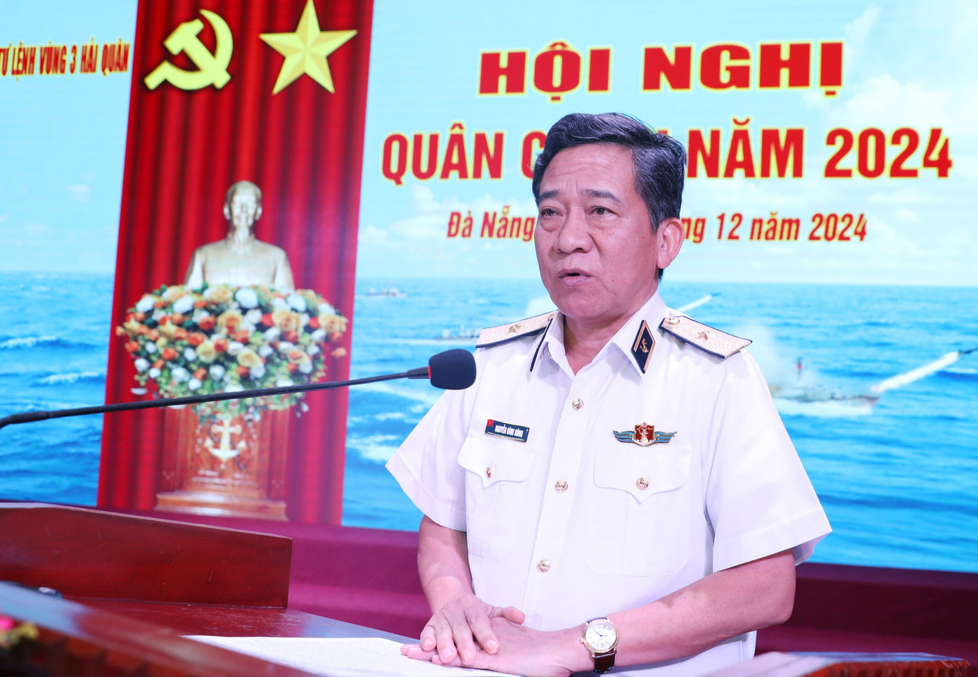 Chuẩn Đô đốc Nguyễn Đình Hùng phát biểu chỉ đạo hội nghị. Chuẩn Đô đốc Nguyễn Đình Hùng phát biểu chỉ đạo hội nghị.