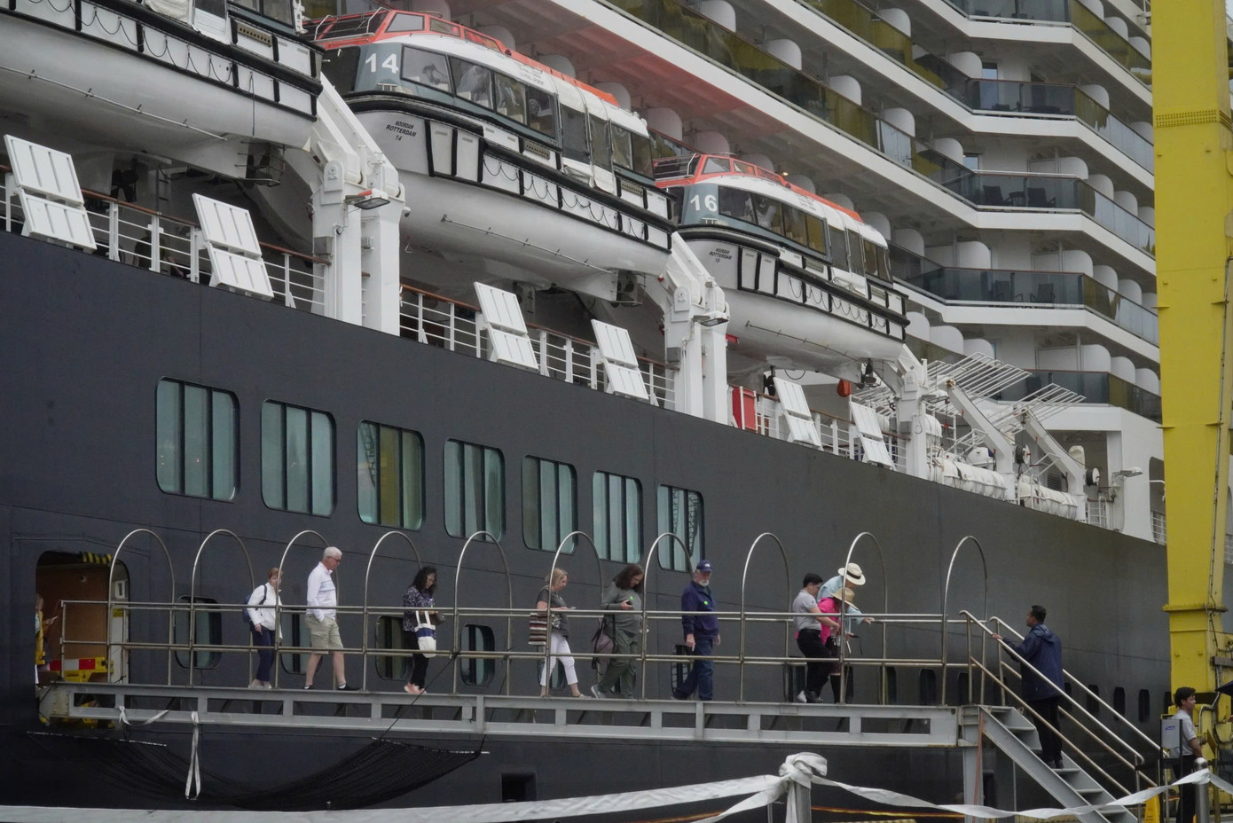 Theo dự báo của Cảng Đà Nẵng, năm 2025, Cảng dự kiến đón 76 chuyến tàu với khoảng 70.000 lượt du khách, tăng hơn 60% so với năm 2024.