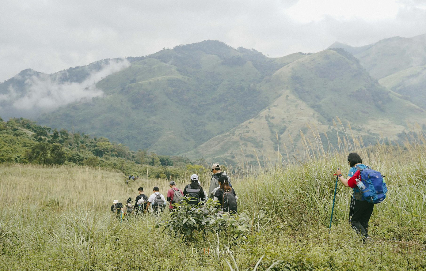 Đến với Tà Giang, nhiếp ảnh gia trẻ không chỉ lưu lại khoảnh khắc đẹp về những dãy núi, những thảo nguyên xanh rộng lớn mà còn học được những kiến thức, kinh nghiệm mới để áp dụng vào công việc, cuộc sống. Khi mỏi mệt, anh thường “xách ba lô lên đường” để đi, trải nghiệm, tìm kiếm nguồn cảm hứng, ý tưởng bất tận của cuộc sống xung quanh.