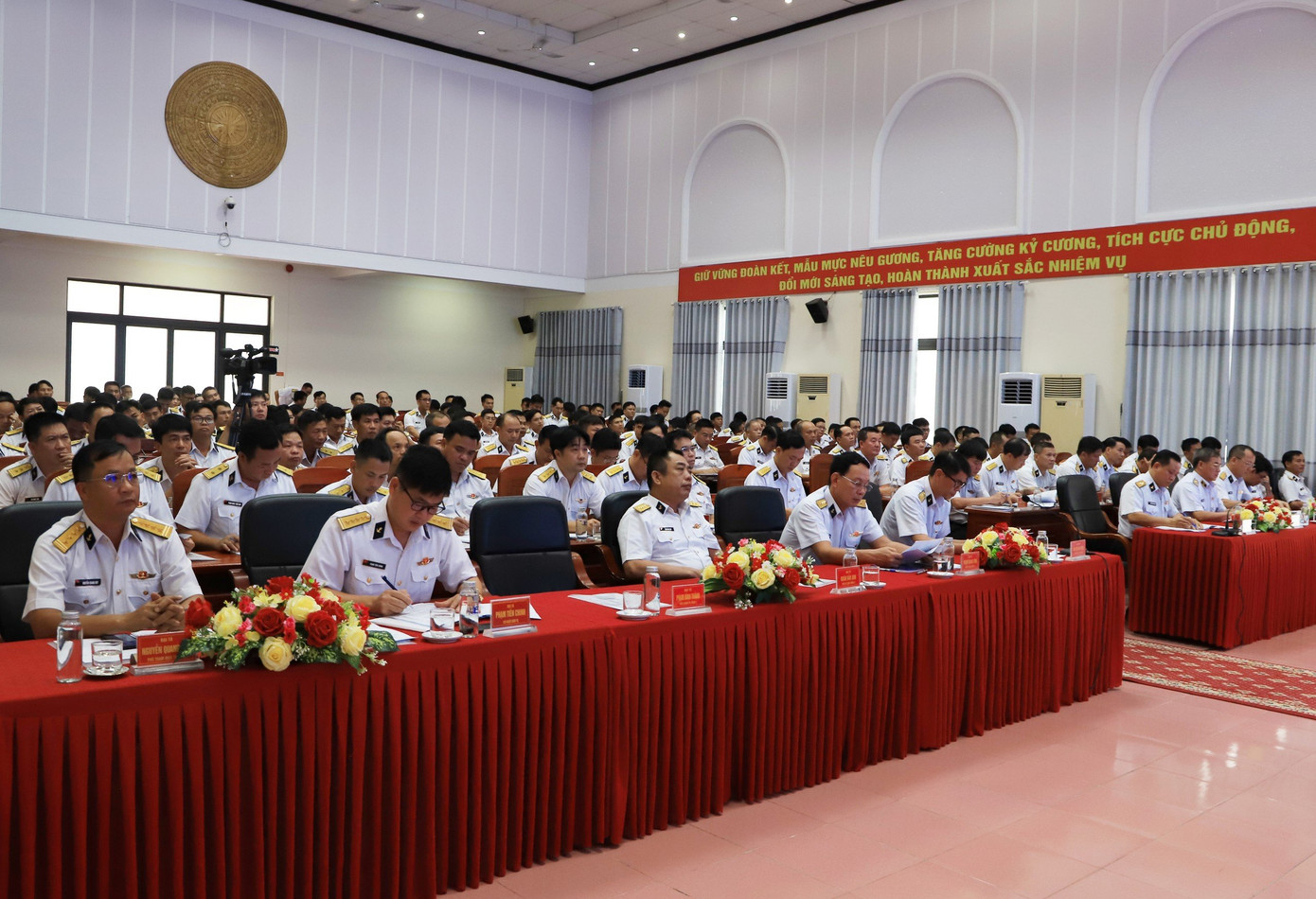 Các đại biểu tham dự hội nghị. Ảnh: Hoàng Diệu Các đại biểu tham dự hội nghị. Ảnh: Hoàng Diệu