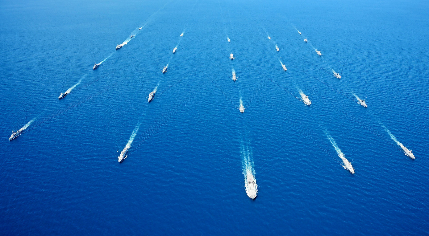 Đội hình tham gia Diễn tập Hải quân đa phương quốc tế KOMODO lần thứ 4 (MNEK-4) tại Indonesia. (Ảnh: BTC)