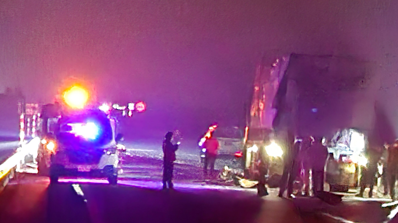 Lực lượng chức năng nhanh chóng có mặt tại hiện trường để xử lý.