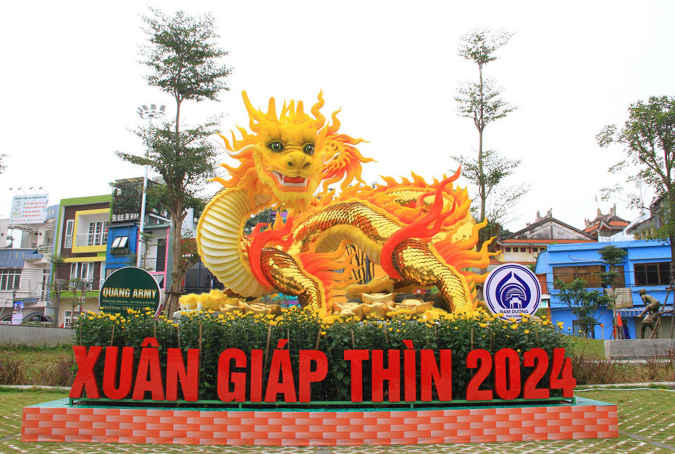 Linh vật Rồng của nghệ nhân Đinh Văn Tâm tại công viên Nam Dương, Tp. Đà Nẵng Linh vật Rồng của nghệ nhân Đinh Văn Tâm tại công viên Nam Dương, Tp. Đà Nẵng