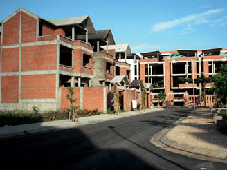 Khu dân cư Hà Đô, quận 2 vắng bóng người ở