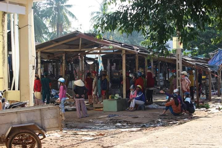 Cháy chợ Mộc Bài, hàng trăm tiểu thương thiệt hại nặng nề ảnh 4