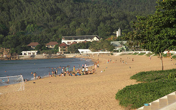 Cận cảnh 3 khách sạn lớn bị giải tỏa để trả lại bờ biển cho người dân ở Quy Nhơn ảnh 6