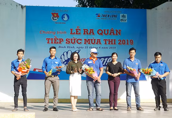 Bình Định ra quân tiếp sức mùa thi năm 2019 ảnh 1