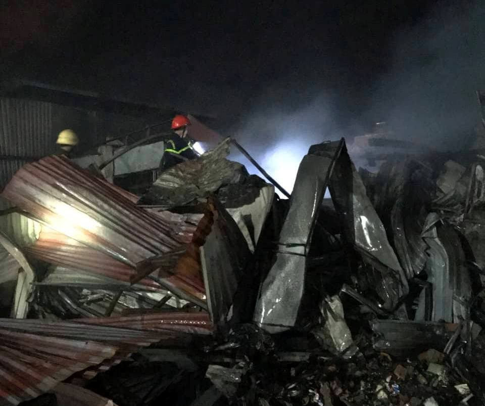 Cháy chợ Mộc Bài, hàng trăm tiểu thương thiệt hại nặng nề ảnh 6