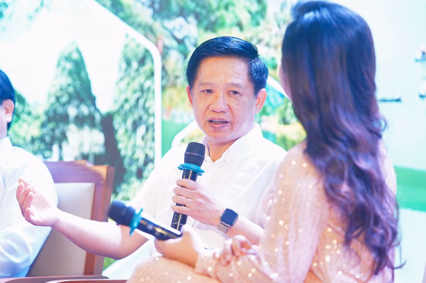 Ông Phùng Quang Thắng - Phó Chủ tịch Hiệp hội Lữ hành Việt Nam - trao đổi tại phiên thảo luận.