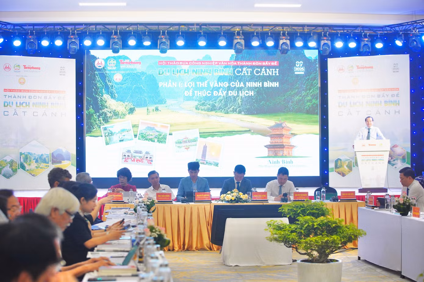 Quang cảnh hội thảo.