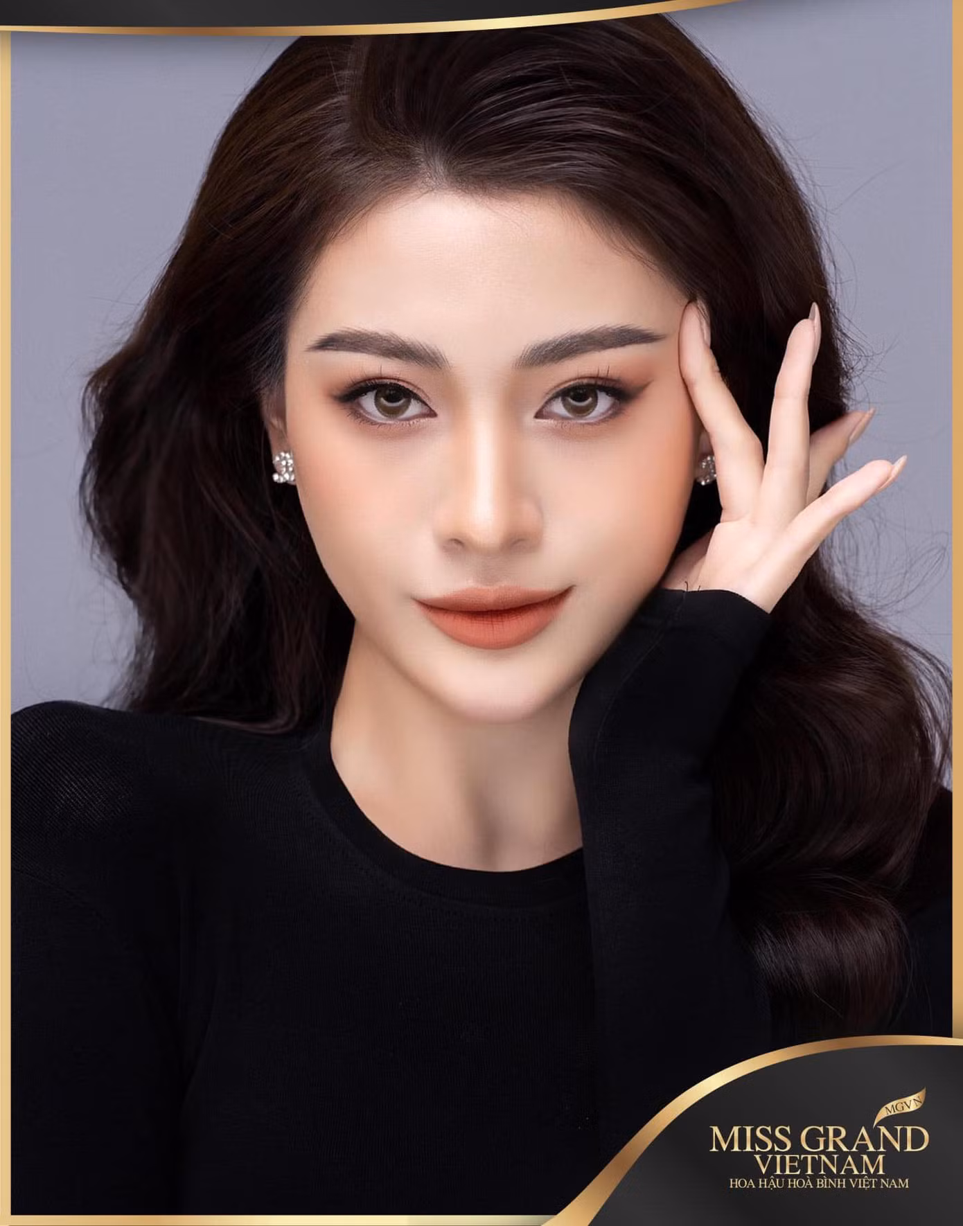 Vũ Thị Thảo Ly sinh năm 1999 đến từ Quảng Ninh. Hiện tại, cô là Cử nhân Luật - Đại học Văn Hóa Hà Nội. Thảo Ly từng giành Giải 3 toàn đoàn tham gia cuộc thi “Luật sở hữu trí tuệ” cấp thành phố, Á khôi 1 Hoa Khôi Đại Học Văn Hóa Hà Nội 2019, Á khôi 1 Hoa Khôi Thủ Đô 2019.
