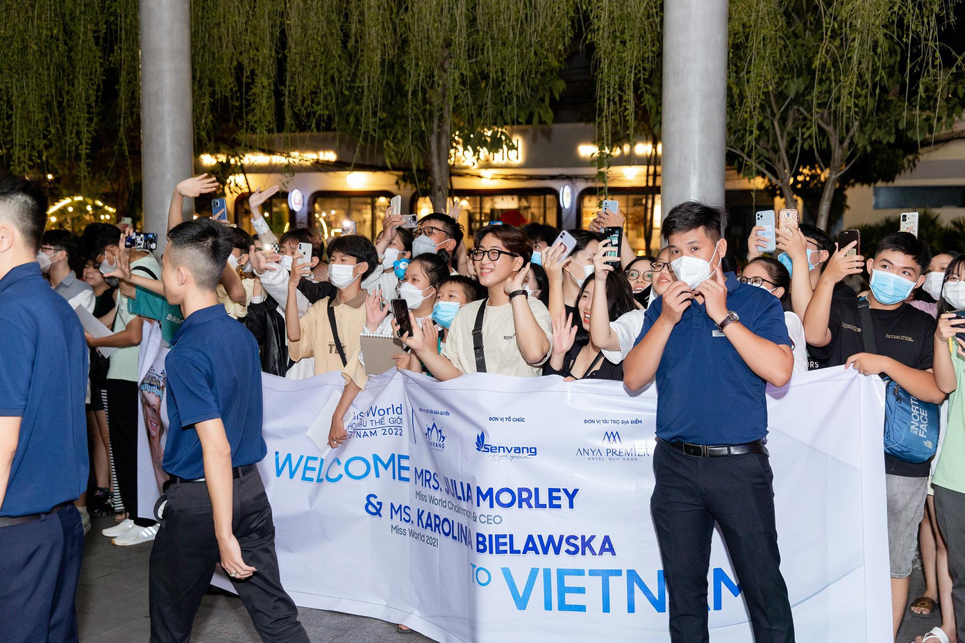 Hiện tại, Top 37 thí sinh Miss World Vietnam 2022 vẫn đang ráo riết tập luyện cho những tiết mục, phần thi trong đêm Chung kết toàn quốc vào ngày 12/8 sắp tới.